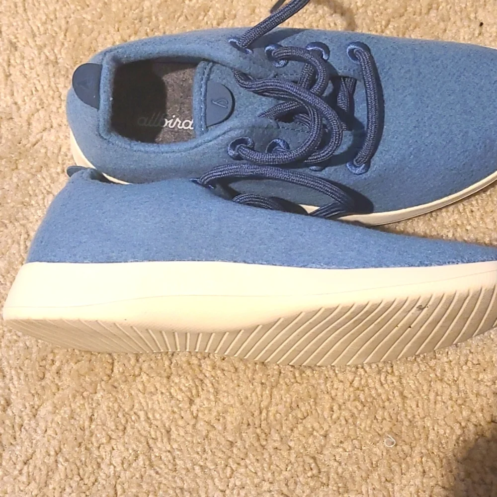 AllBirds Wool Runners size 7